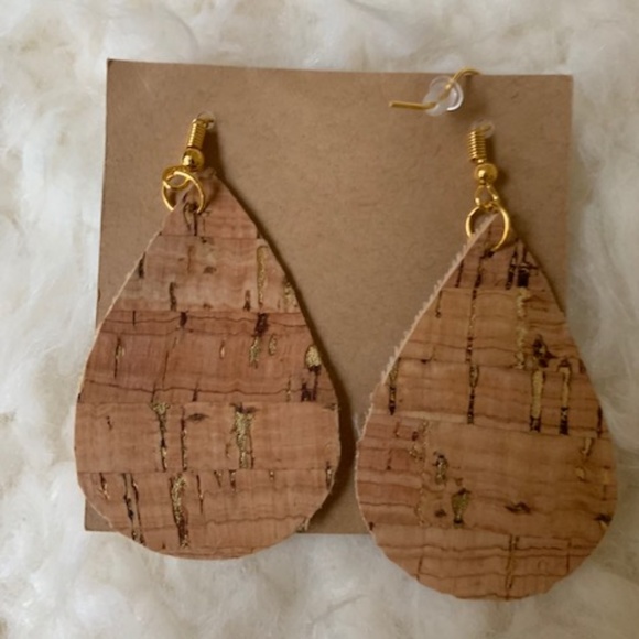 Wood You Care Earrings - Picture 3 of 5